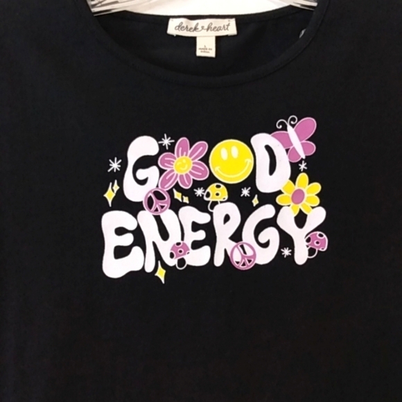 GOOD ENERGY GIRLS BLACK CROP TOP SHORT SLEEVE TEE SIZE JUNIORS LARGE NWOT - Picture 2 of 7